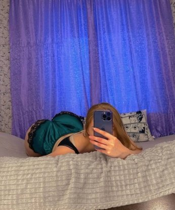 Анкета проститутки Карина - город Старощербиновская, 25 лет, №12719